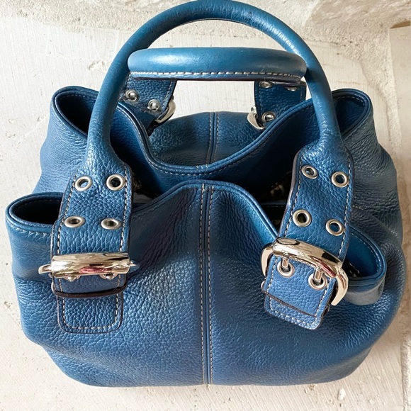 Tignanello Handbags - Tignanello Blue Pebbled Leather Handbag Purse